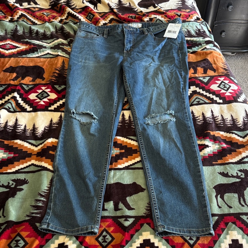 Free People Josie style Distressed Women's Jeans